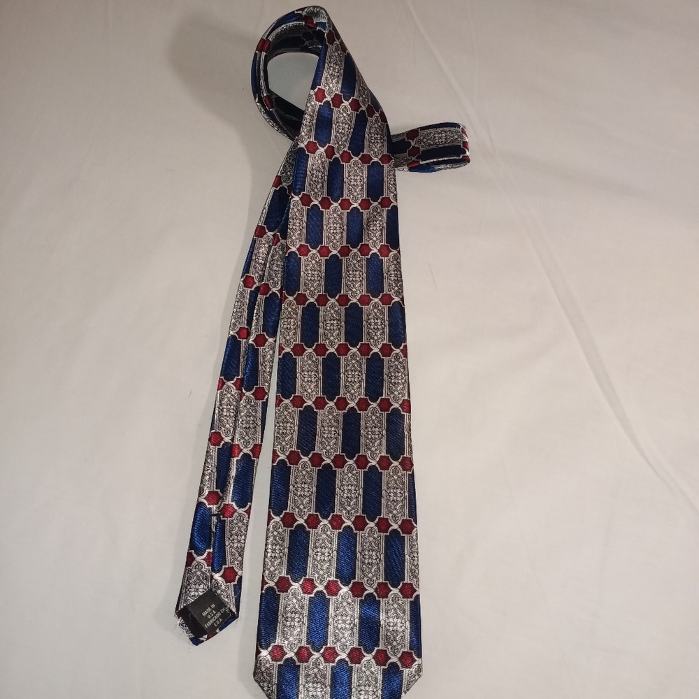 STATEMENT - Modern style silver & blue (USA)